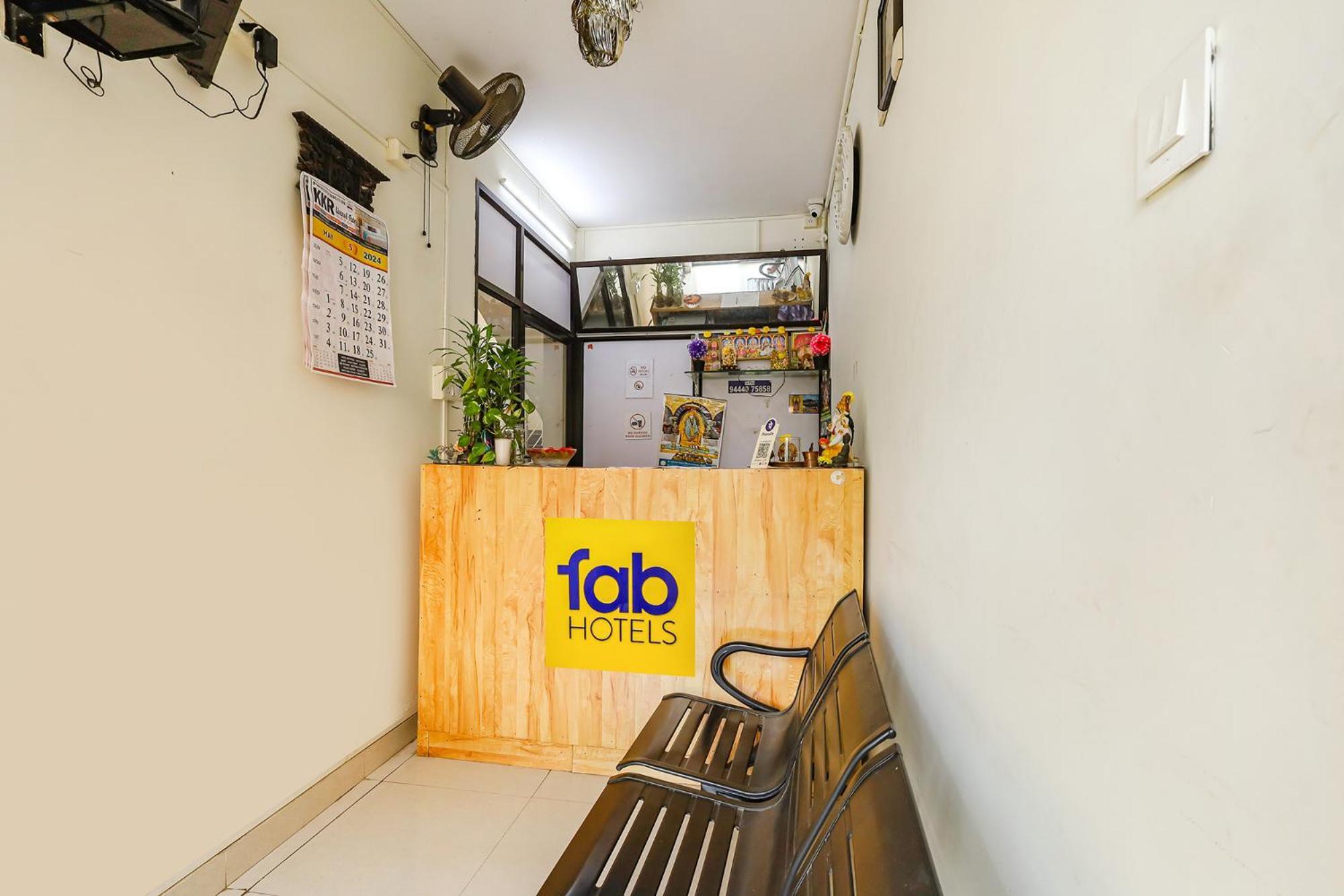 Fabexpress Fen Breeze Hotel Siruseri Exterior foto